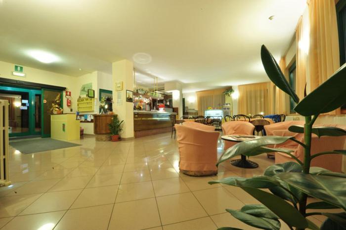 Hotel Torre Sondalo Bagian luar foto