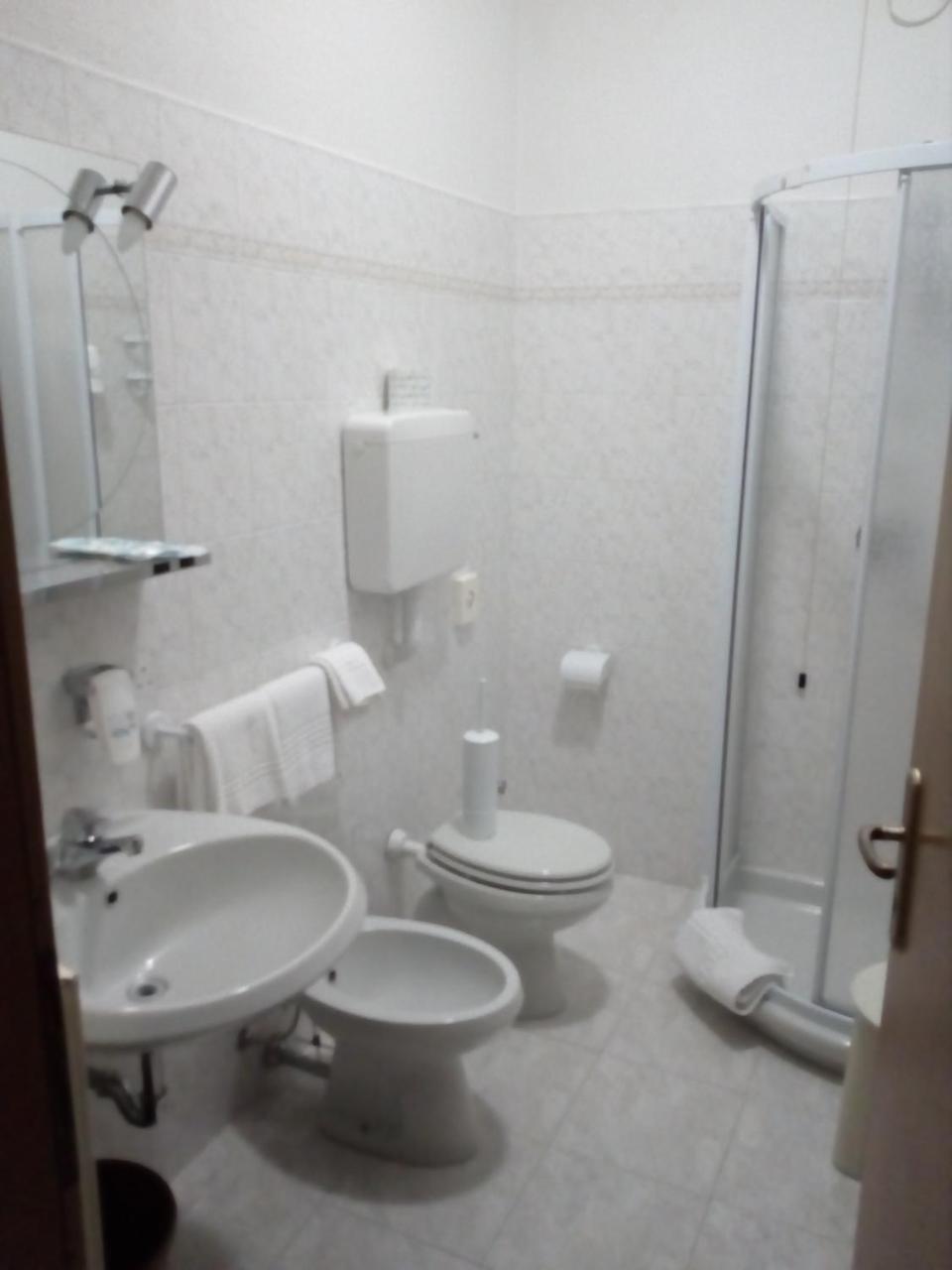 Hotel Torre Sondalo Bagian luar foto